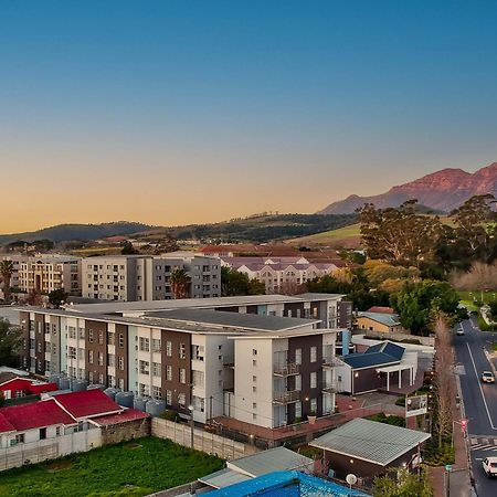 Wink Aparthotel Quiver Tree Stellenbosch Exterior photo